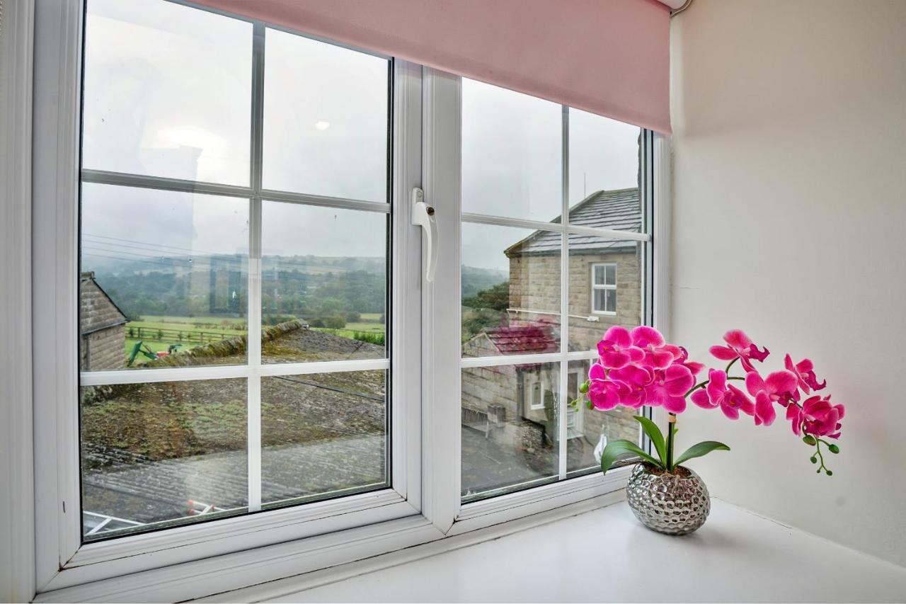 Finest Retreats - Cloggers Cottage Darley Εξωτερικό φωτογραφία